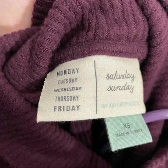 Anthropologie Rachael turtleneck pullover top 
Size XS
NWOT - Picture 7 of 7